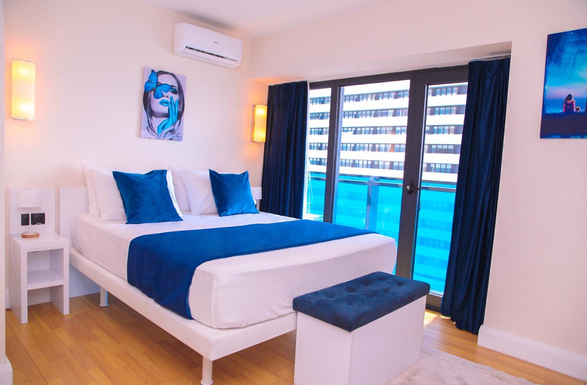 Relax And Unwind Premier Sea View Aparthotel In Batumi Exteriör bild